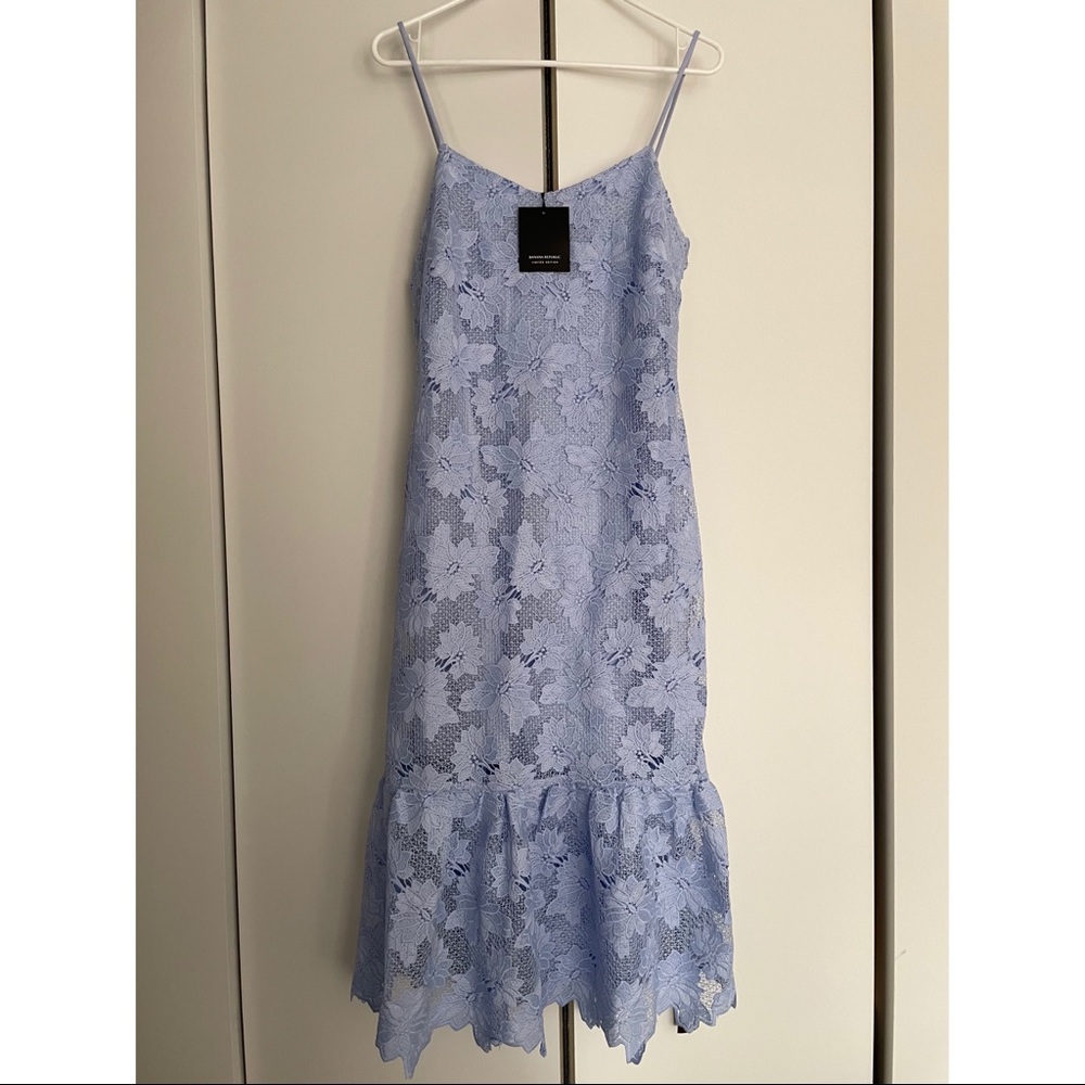 Lace Midi Dress Cerulean Blue (size 6) NWT